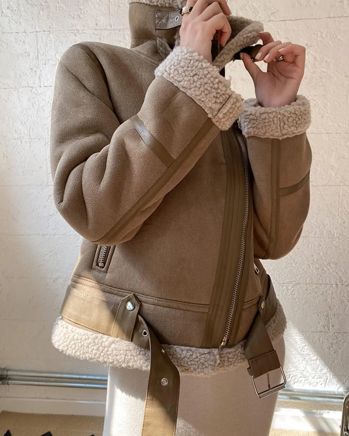 LY VAREY LIN Women's Faux Shearing Moto Jacket Thick Lined Parka Winter Shearling Coat Leather Jacket