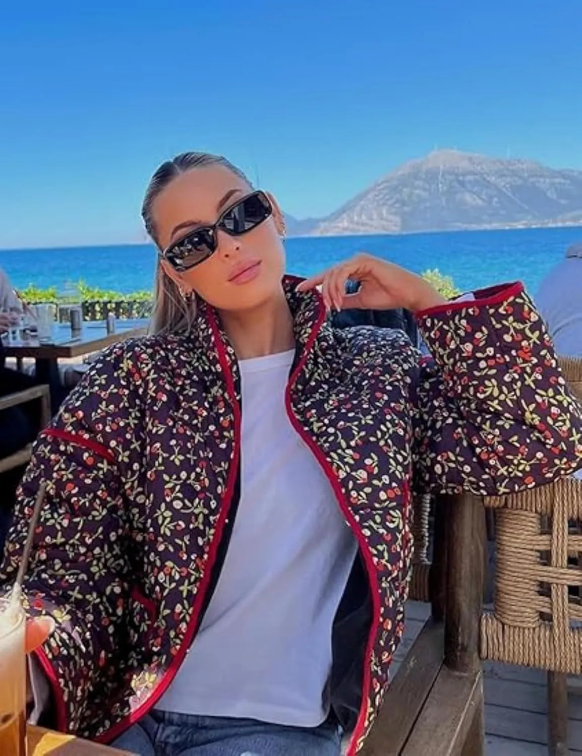 Women's Floral Quilted Jackets Cropped Reversible Open Front Lightweight Short Padded Puffer Coat